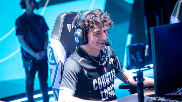 Contractz playing jungle for CLG